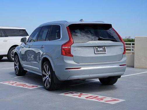 Vapour Grey Metallic 2025 Volvo XC90 Plug-In Hybrid T8 Plus 7-Seater
