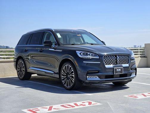 Flight Blue Metallic Clearcoat 2023 Lincoln Aviator Black Label AWD