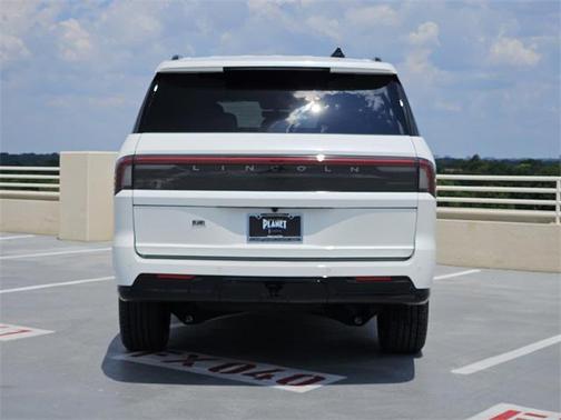 2025 Lincoln Navigator Reserve