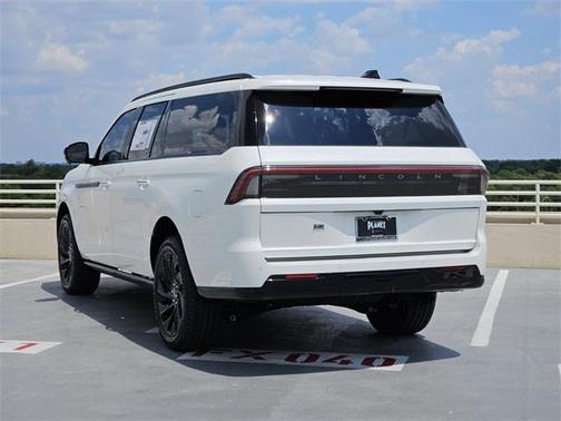 2025 Lincoln Navigator Reserve