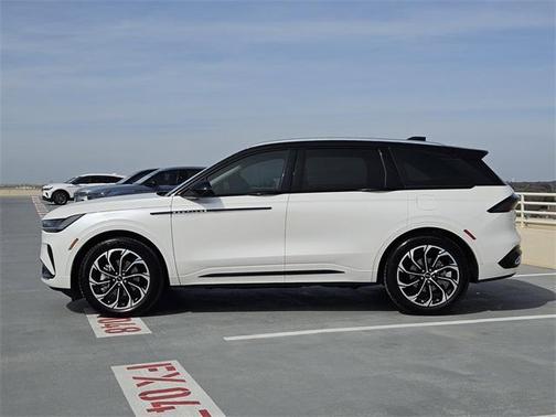 2026 Lincoln Nautilus Reserve