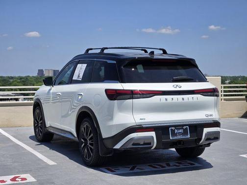 Majestic White/Black Obsidian 2024 INFINITI QX60 AUTOGRAPH