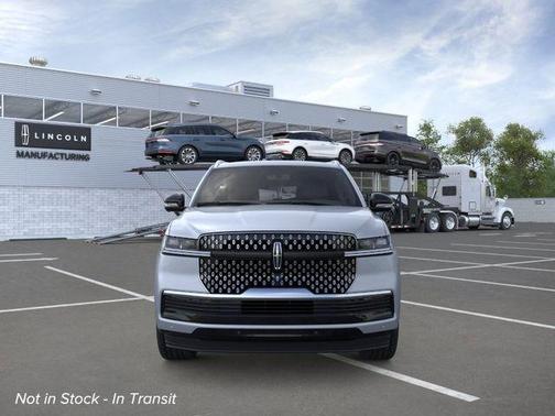Mist 2026 Lincoln Navigator Reserve