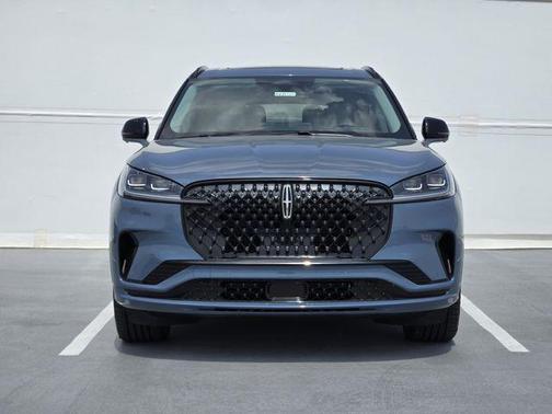 Whisper Blue Metallic Clearcoat 2026 Lincoln Aviator Reserve AWD
