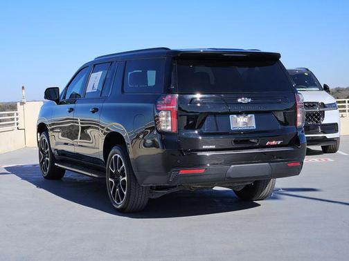 2024 Chevrolet Suburban RST