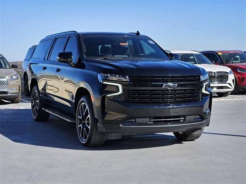 2024 Chevrolet Suburban RST