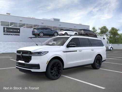 White 2026 Lincoln Navigator Reserve