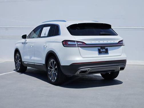 Pristine White Metallic Tri-Coat 2023 Lincoln Nautilus Reserve