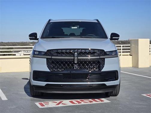 2025 Lincoln Navigator Reserve