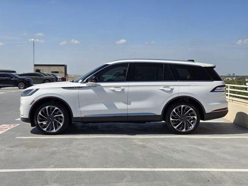 Pristine White Metallic Tri-Coat 2026 Lincoln Aviator Reserve AWD