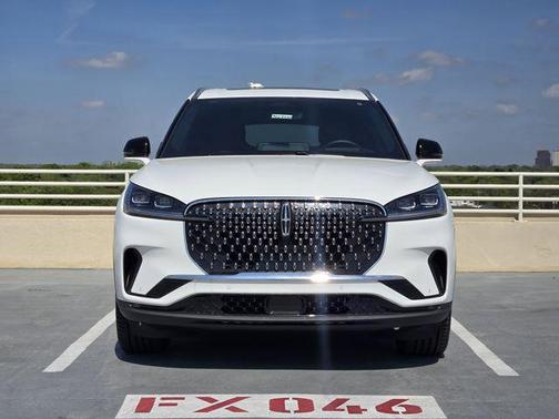 Pristine White Metallic Tri-Coat 2026 Lincoln Aviator Reserve AWD