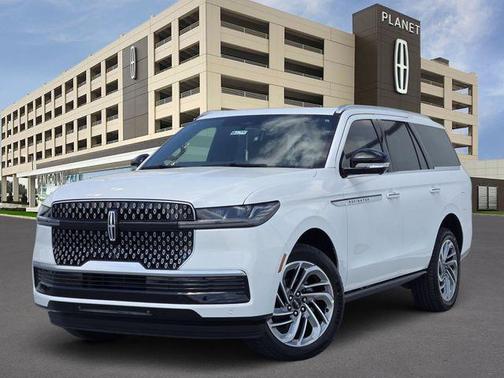 Pristine White Metallic Tri-Coat 2026 Lincoln Navigator Reserve