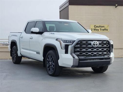 2025 Toyota Tundra Hybrid Platinum