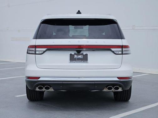 Pristine White Metallic Tri-Coat 2026 Lincoln Aviator Reserve AWD