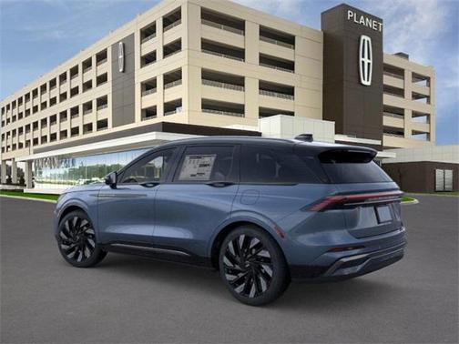 2026 Lincoln Nautilus Reserve