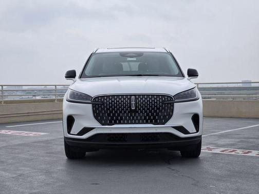 Pristine White Metallic Tri-Coat 2026 Lincoln Aviator Reserve