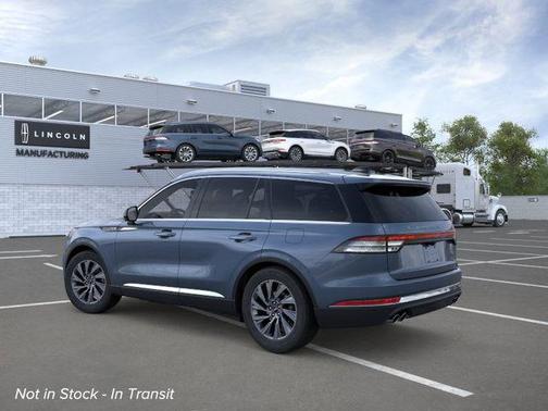 Whisper Blue Metallic Clearcoat 2026 Lincoln Aviator Premiere