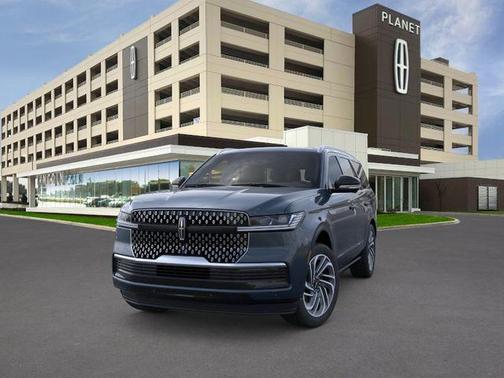 Flight Blue Metallic Clearcoat 2026 Lincoln Navigator Reserve