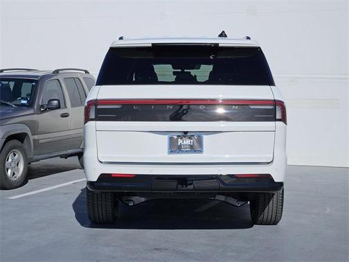 2025 Lincoln Navigator Reserve