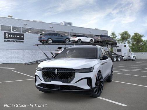 Platinum 2026 Lincoln Nautilus Reserve