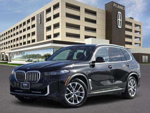 Black Sapphire Metallic 2025 BMW X5 PHEV xDrive50e