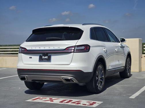 Pristine White Metallic Tri-Coat 2023 Lincoln Nautilus Reserve