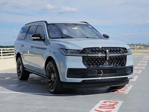 2025 Lincoln Navigator Reserve