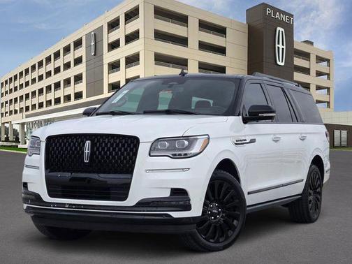 Pristine White Metallic Tri-Coat 2023 Lincoln Navigator Black Label