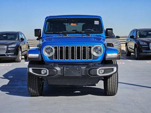 2024 Jeep Wrangler 4-Door Sahara 4x4