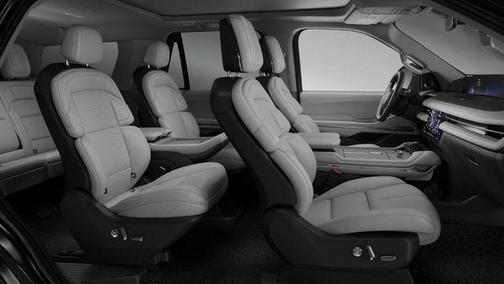 Infinite Black Metallic Clearcoat 2026 Lincoln Navigator Reserve