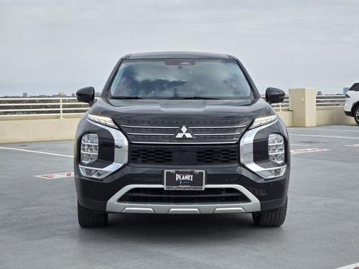 2023 Mitsubishi Outlander SE 2.5 2WD