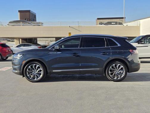 2022 Lincoln Nautilus Reserve