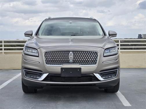 2019 Lincoln Nautilus Select