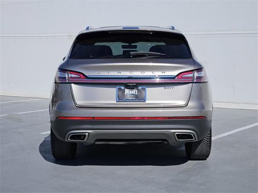 2019 Lincoln Nautilus Select