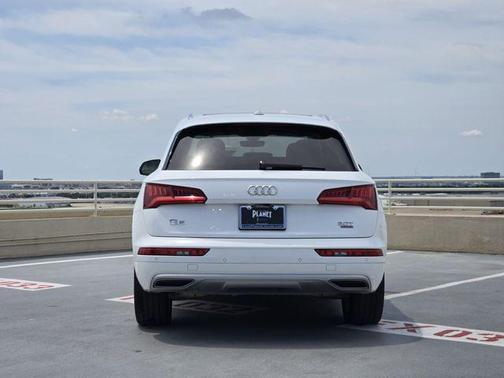 Ibis White 2018 Audi Q5 2.0T Tech Premium