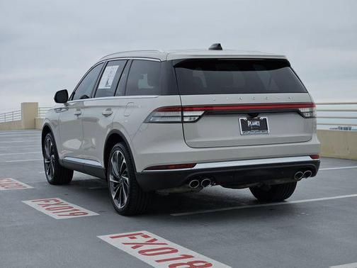Ceramic Pearl Metallic Tri-Coat 2025 Lincoln Aviator Reserve AWD