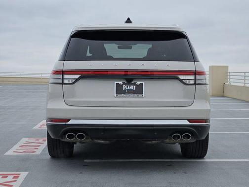 Ceramic Pearl Metallic Tri-Coat 2025 Lincoln Aviator Reserve AWD