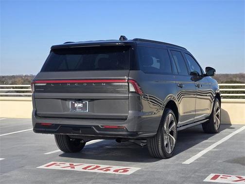 2025 Lincoln Navigator Black Label