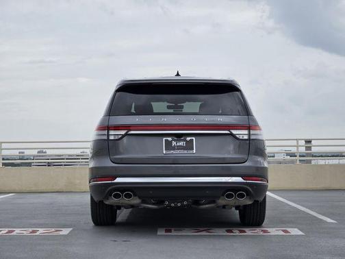 Asher Gray Metallic Clearcoat 2024 Lincoln Aviator Premiere