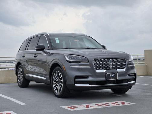 Asher Gray Metallic Clearcoat 2024 Lincoln Aviator Premiere