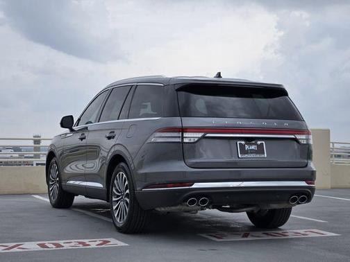 Asher Gray Metallic Clearcoat 2024 Lincoln Aviator Premiere