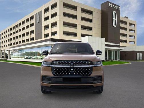 Sunrise Copper Metallic Pearlcoat 2026 Lincoln Navigator Black Label
