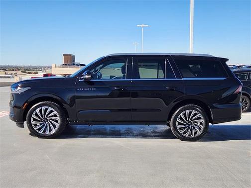 2025 Lincoln Navigator Black Label
