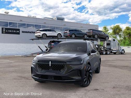 Infinite Black Metallic Clearcoat 2026 Lincoln Nautilus Reserve