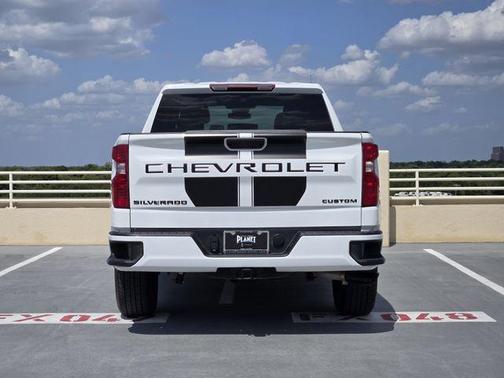 Summit White 2026 Chevrolet Silverado 1500 Custom
