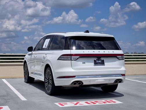 Pristine White Metallic Tri-Coat 2025 Lincoln Aviator Black Label AWD