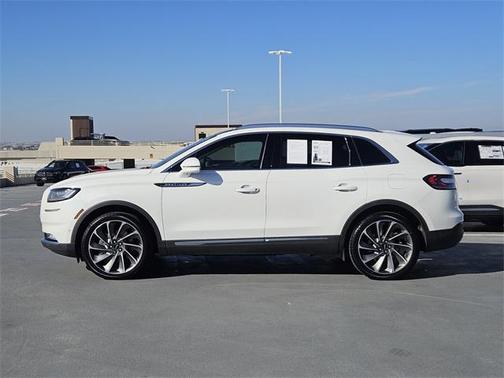 2022 Lincoln Nautilus Reserve