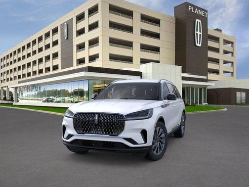 Pristine White Metallic Tri-Coat 2026 Lincoln Aviator Premiere