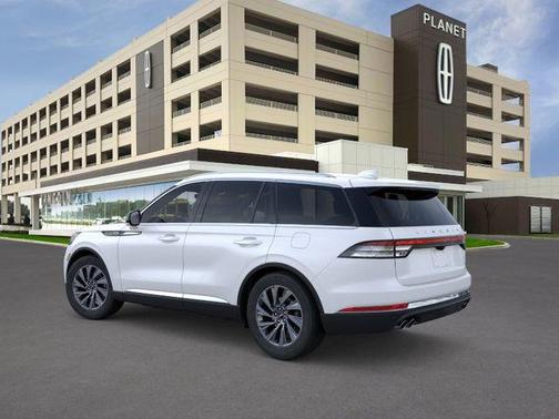 Pristine White Metallic Tri-Coat 2026 Lincoln Aviator Premiere