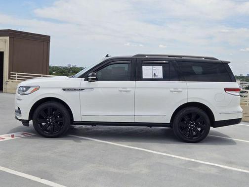 Pristine White Metallic Tri-Coat 2024 Lincoln Navigator Black Label